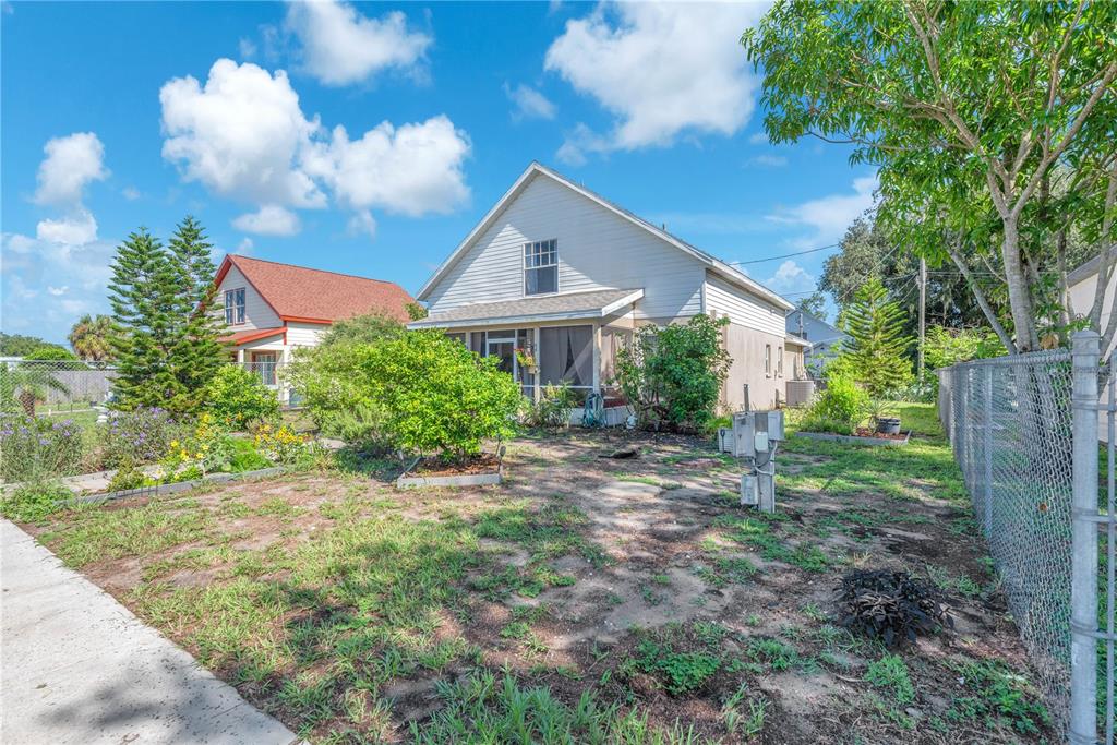 5810 HICKMAN STREET, WIMAUMA, FL — photo 3 of 30