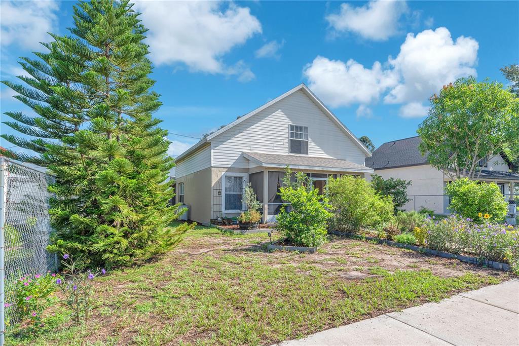 5810 HICKMAN STREET, WIMAUMA, FL — photo 4 of 30
