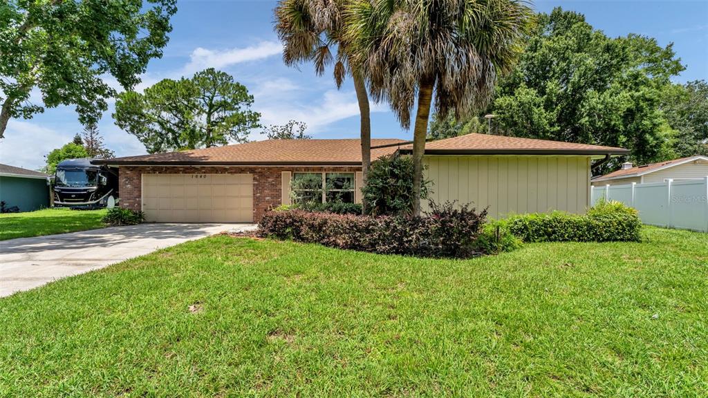 1640 BAYOU CIRCLE