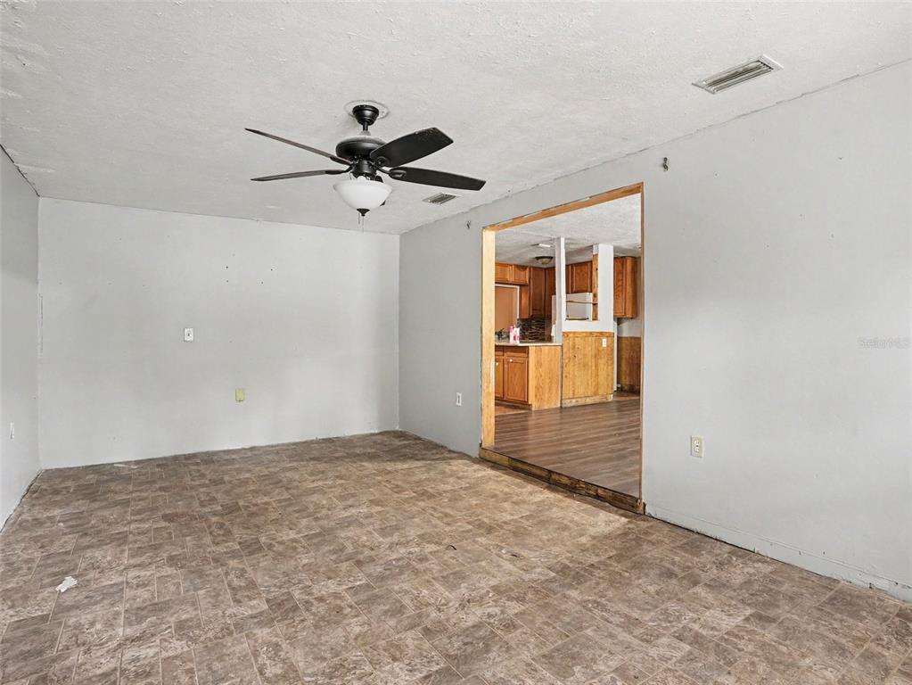 521 GREEN CIRCLE, FORT MEADE, FL — photo 4 of 30