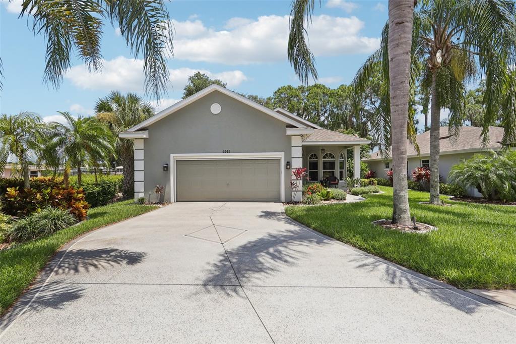2512 BAYWATER ROAD