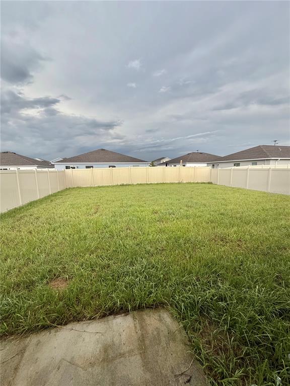 2704 PIONEER TRAIL, EAGLE LAKE, FL — photo 4 of 12