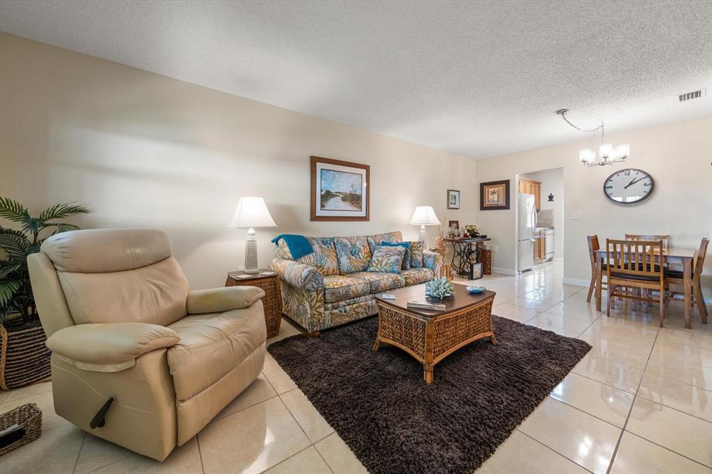10037 62ND TERRACE N UNIT 18, ST PETERSBURG, FL — photo 5 of 28