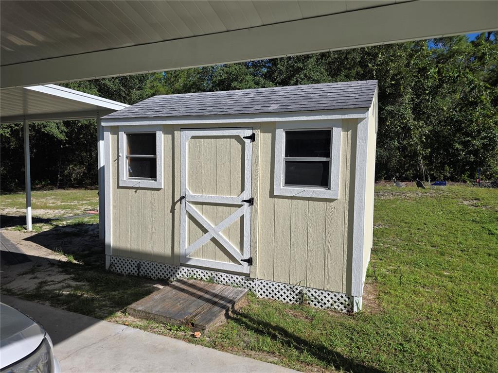16180 NE 2ND LOOP, SILVER SPRINGS, FL — photo 3 of 26