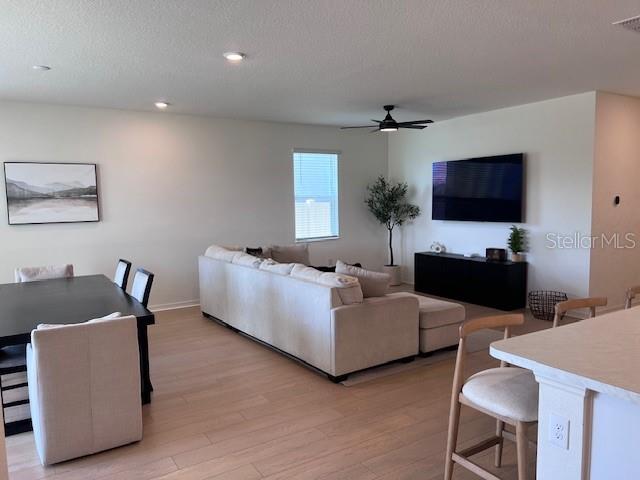 625 OVERPOOL AVENUE, DAVENPORT, FL — photo 5 of 28