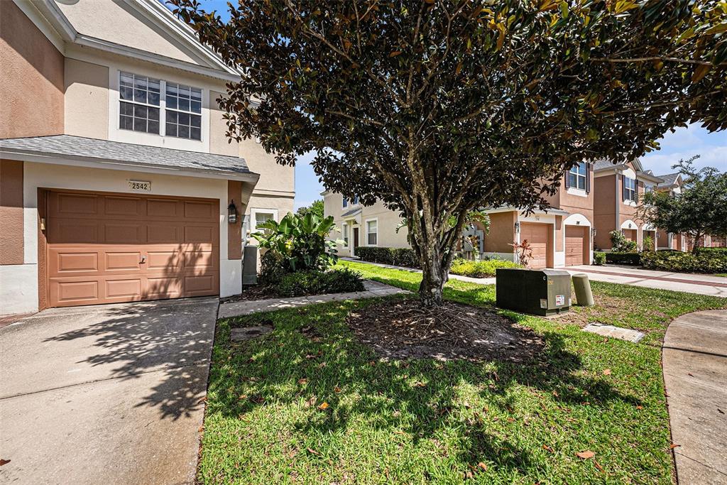 2542 GLENRISE PLACE