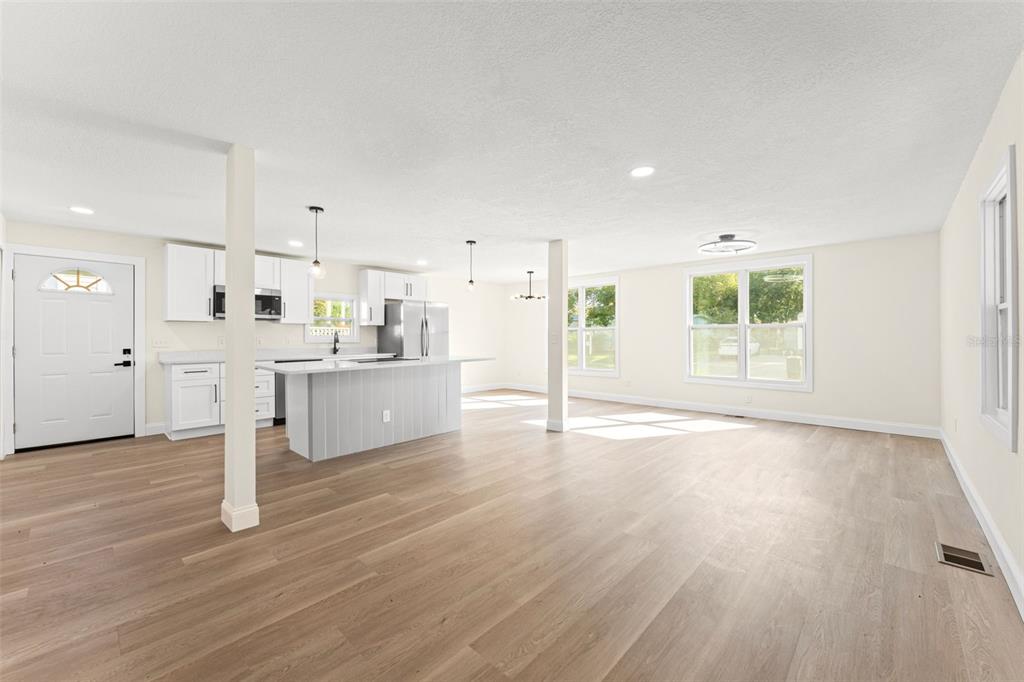 106 CYPRESS DRIVE, DEBARY, FL — photo 4 of 30
