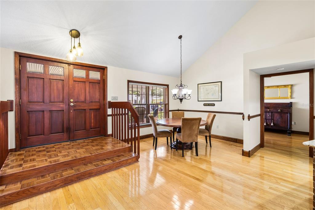 2707 WESTCHESTER DRIVE N, CLEARWATER, FL — photo 4 of 30