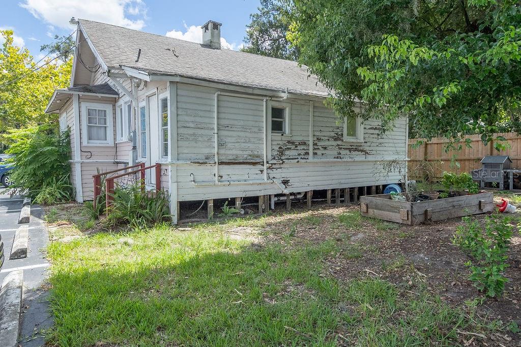 118 S GARFIELD AVENUE, DELAND, FL — photo 2 of 14