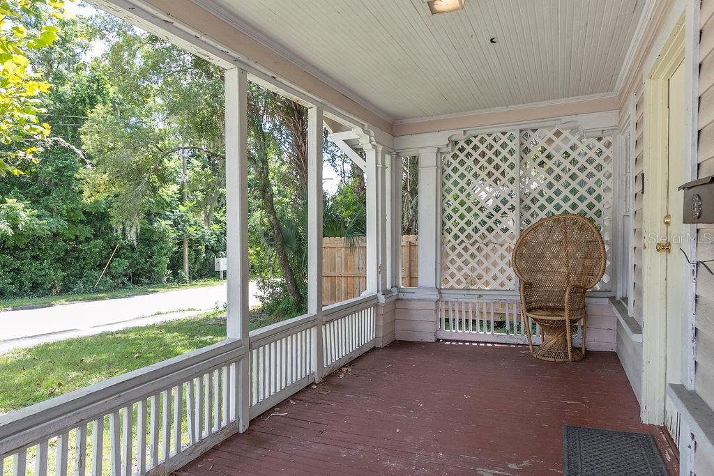 118 S GARFIELD AVENUE, DELAND, FL — photo 3 of 14