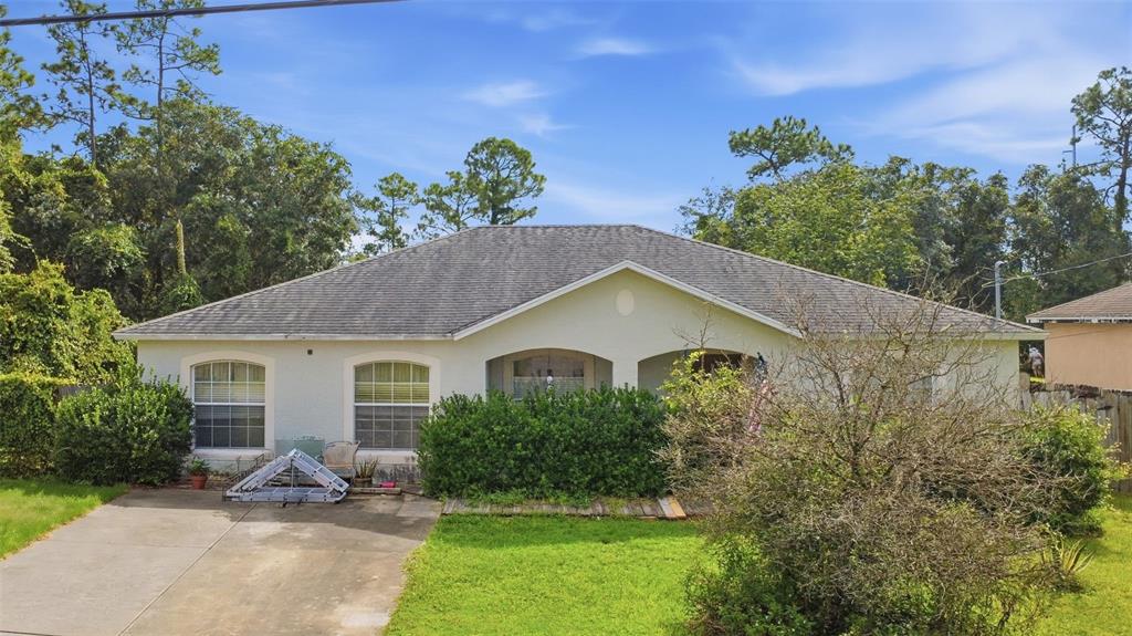 1045 8TH AVENUE, DELAND, FL — photo 3 of 29