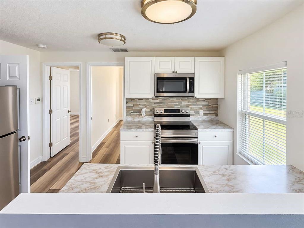 3532 38TH AVENUE N, ST PETERSBURG, FL — photo 5 of 16