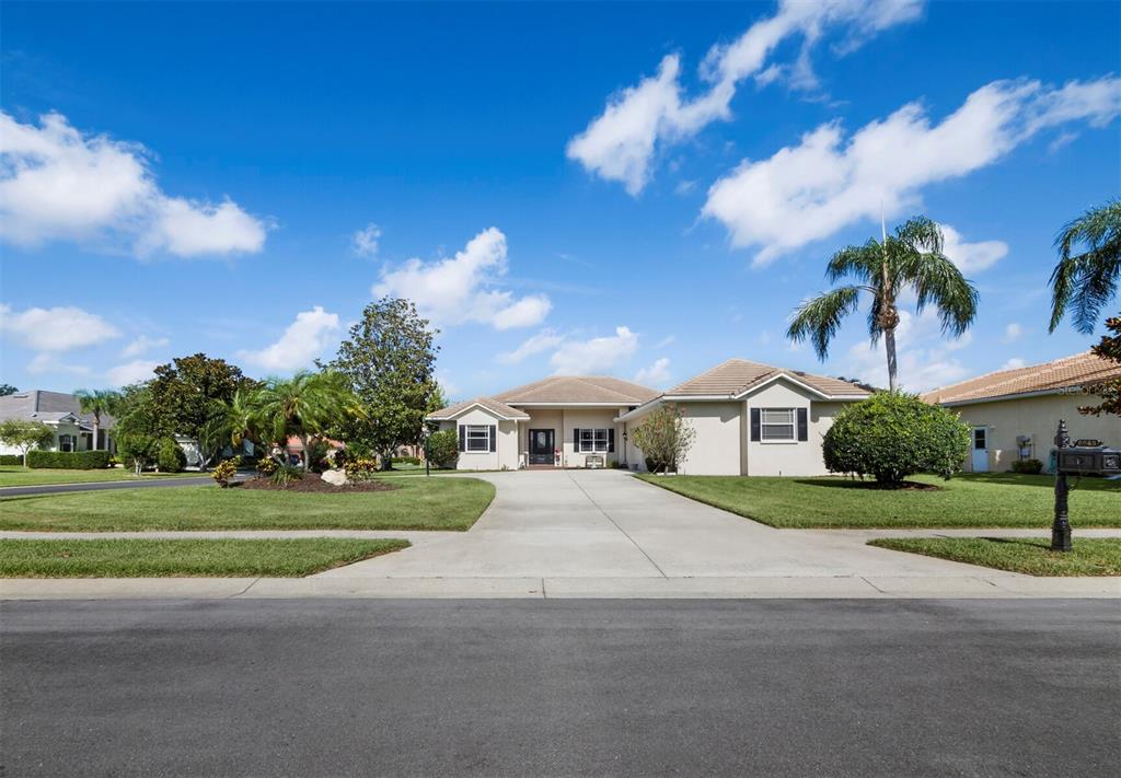 6643 BUTLERS CREST DRIVE, BRADENTON, FL — photo 2 of 30