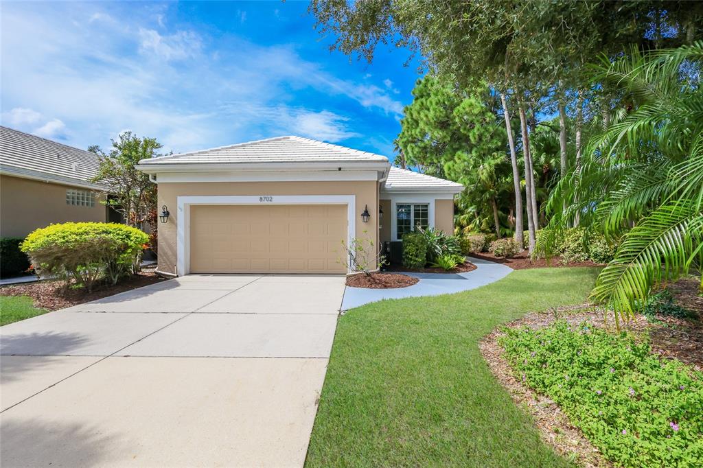 8702 52ND DRIVE E, BRADENTON, FL — photo 2 of 30