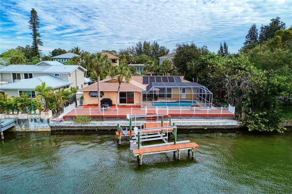 4946 COMMONWEALTH DRIVE