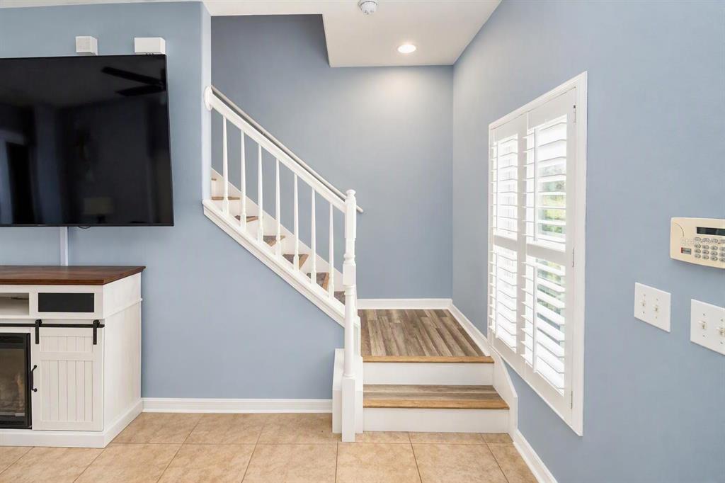 2709 LANTERN HILL AVENUE, BRANDON, FL — photo 2 of 10