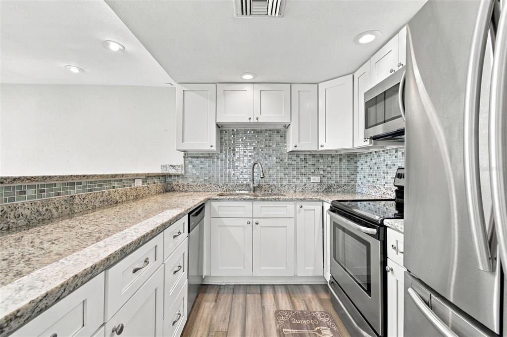 4015 BAYSHORE BOULEVARD UNIT 15F, TAMPA, FL — photo 5 of 29