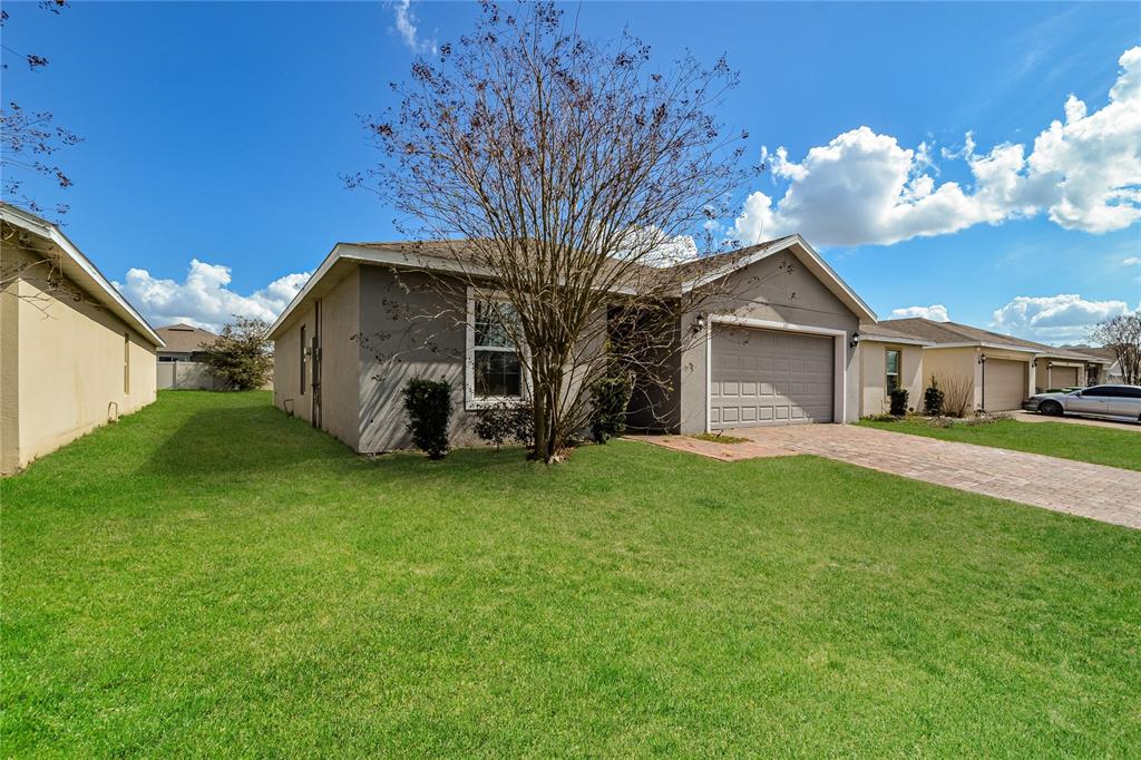 1417 LUCERNE LOOP ROAD NE