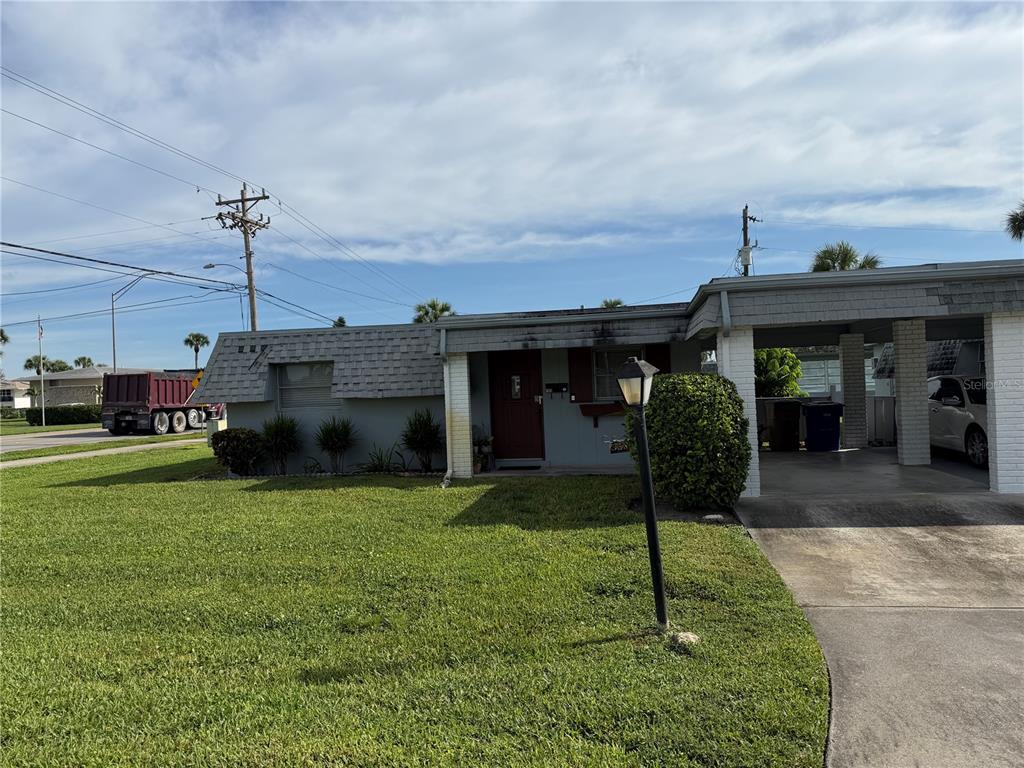 358 EASTON COURT, LEHIGH ACRES, FL — photo 3 of 30