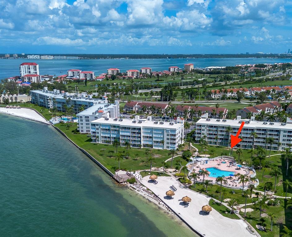 6021 BAHIA DEL MAR CIRCLE UNIT 137, ST PETERSBURG, FL — photo 3 of 30