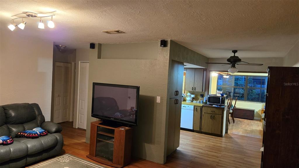 3763 KOSTEN PLACE, SARASOTA, FL — photo 4 of 26