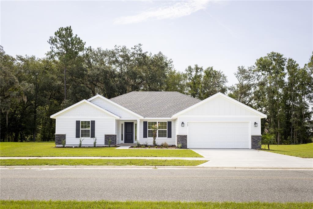 569 SW BELLFLOWER DRIVE