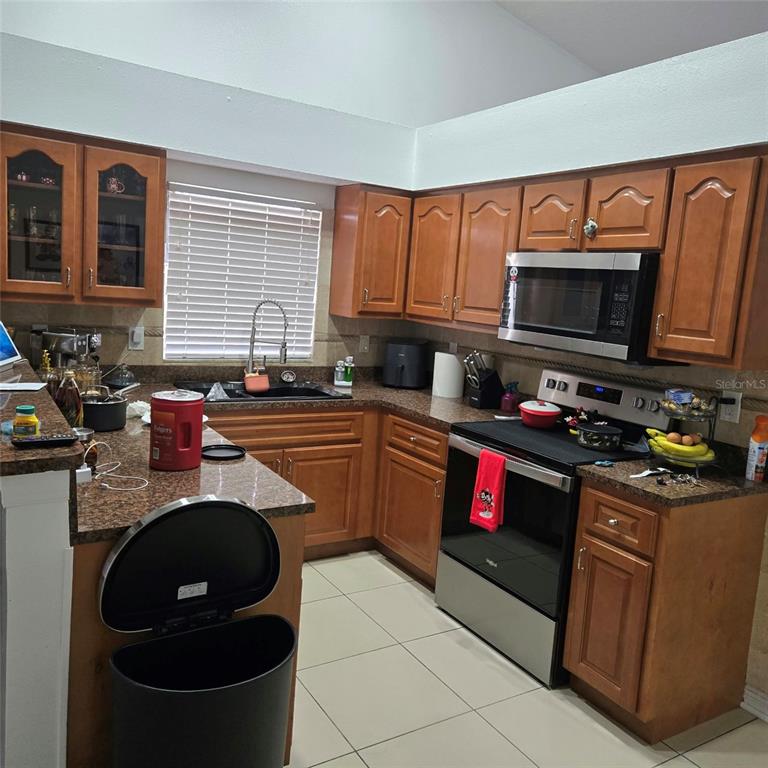 2108 RIDGEMORE DRIVE, VALRICO, FL — photo 4 of 29