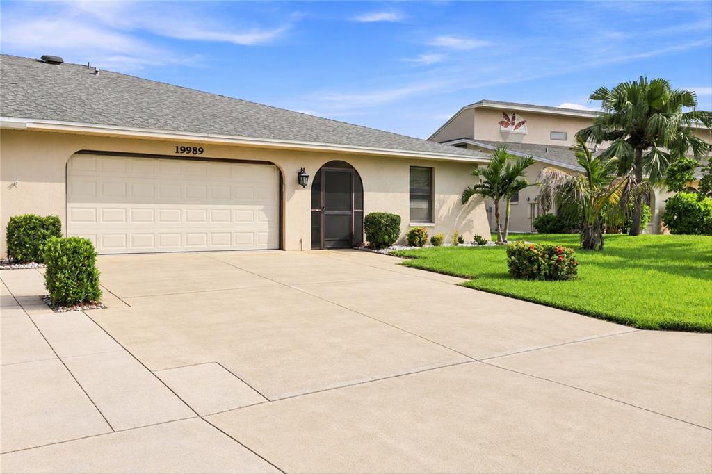 19989 PETRUCKA CIRCLE N, LEHIGH ACRES, FL — photo 4 of 30