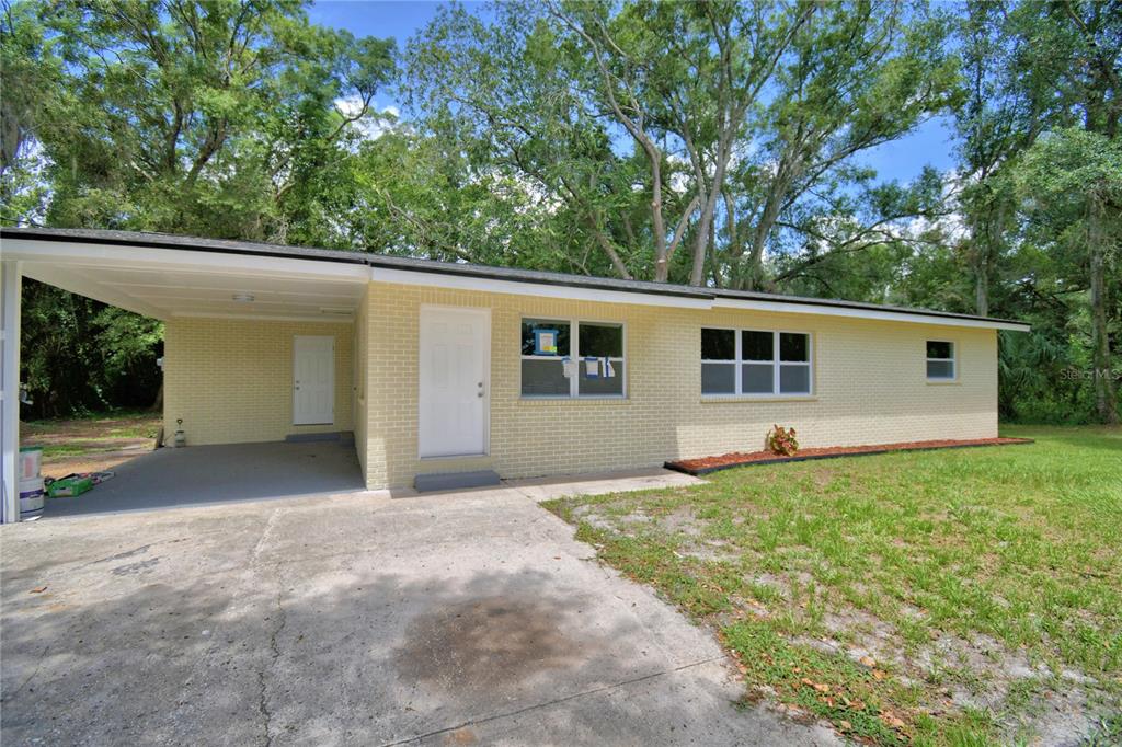 902 PALMER ROAD