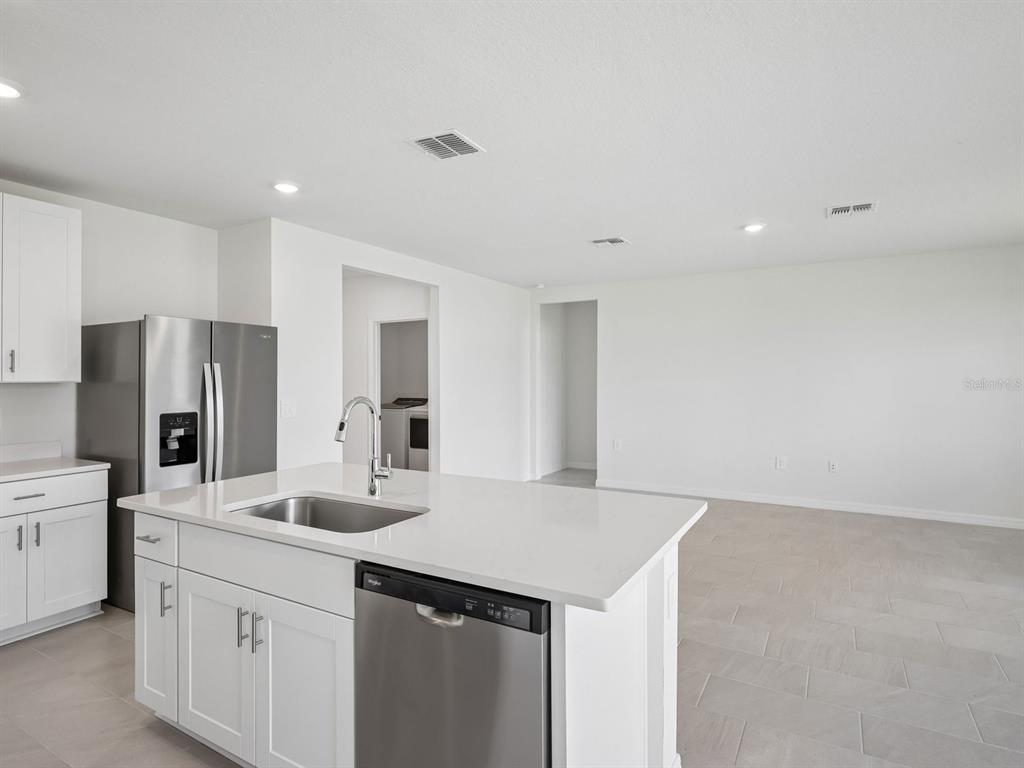 1369 OAK VALLEY DRIVE, AUBURNDALE, FL — photo 5 of 13