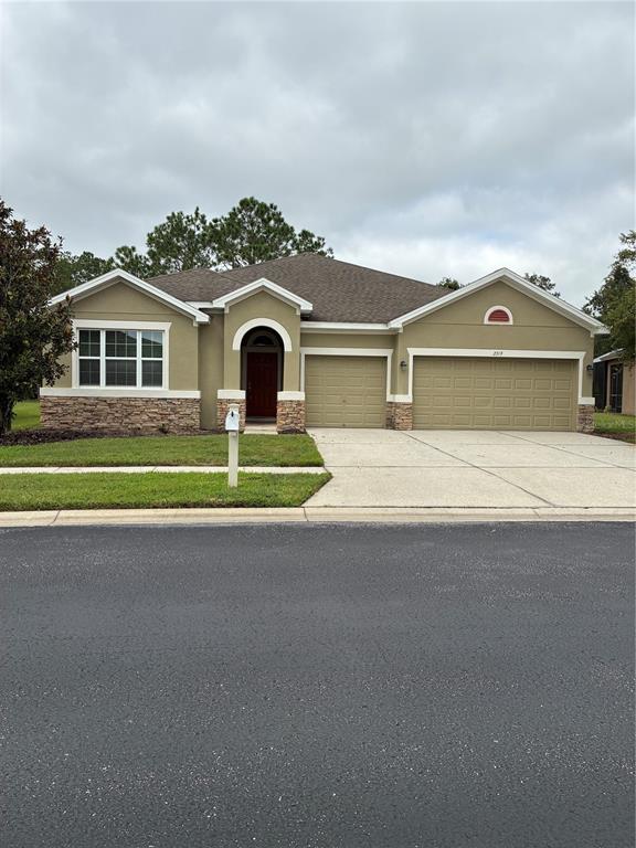 2319 NESSLEWOOD DR