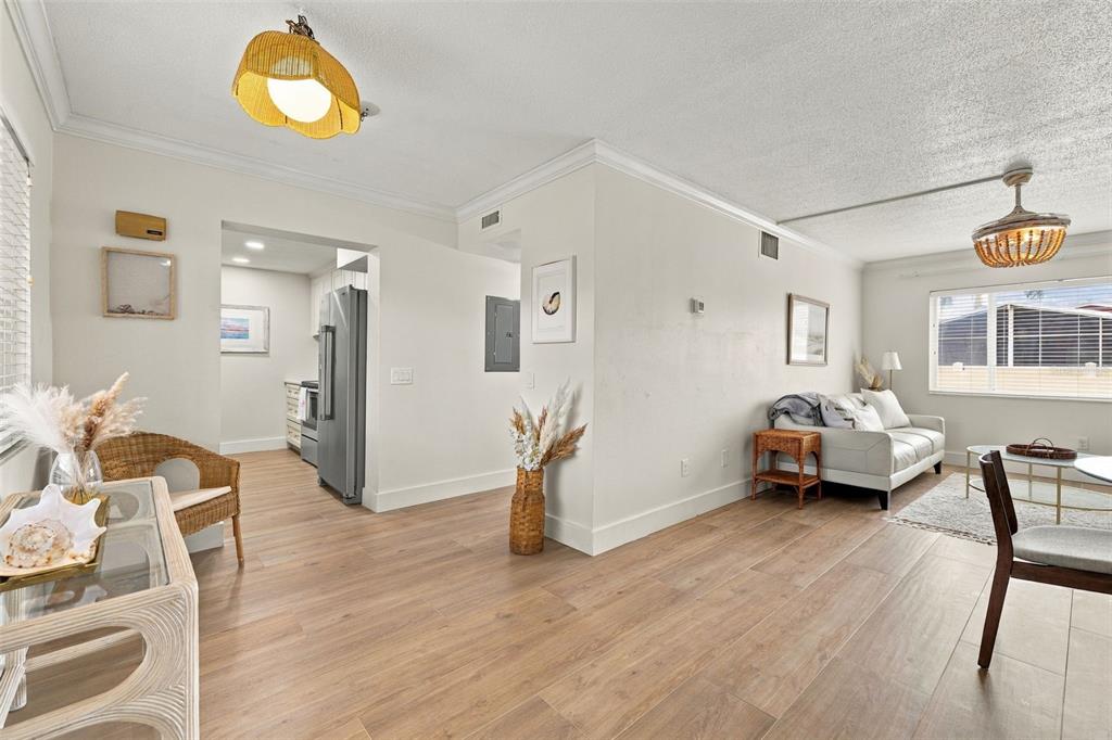 3575 GULF BOULEVARD UNIT 105, ST PETE BEACH, FL — photo 4 of 30