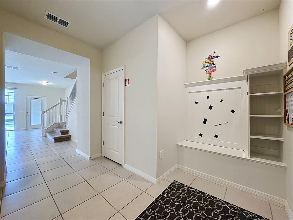 920 PARADISE DR, DAVENPORT, FL — photo 4 of 79