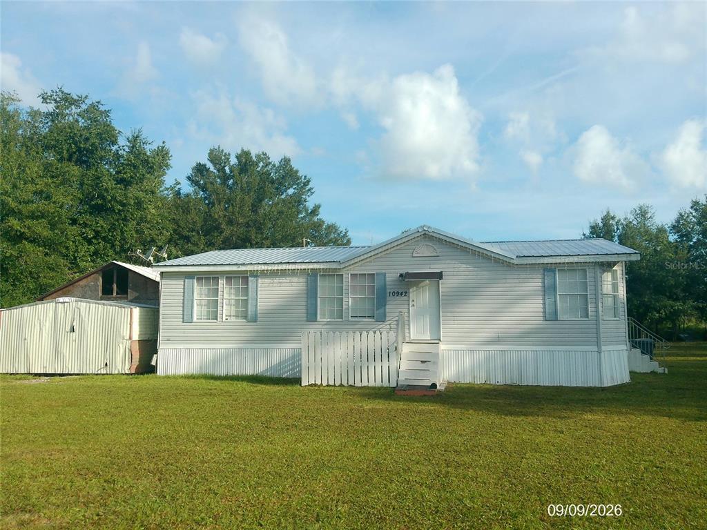 10942 SPORTSMAN TRAIL