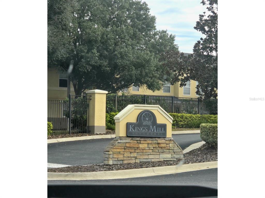 3438 CASTLE STONE CT, VALRICO, FL — photo 2 of 29