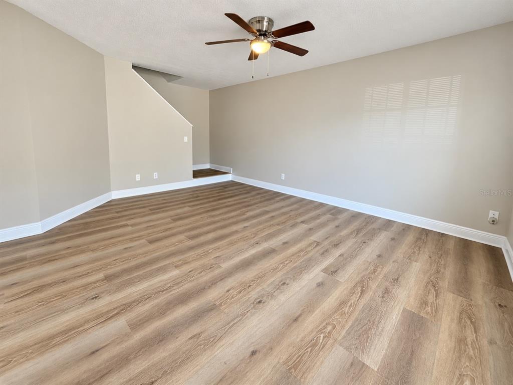 7338 E BANK DRIVE, TAMPA, FL — photo 3 of 12