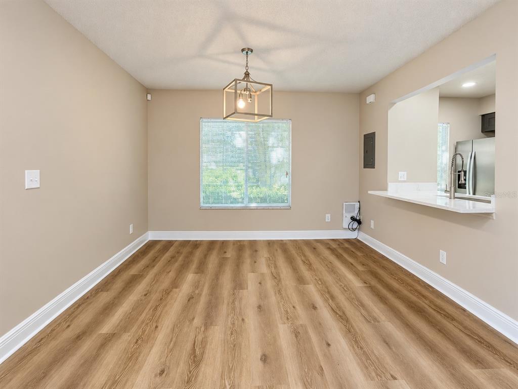 7338 E BANK DRIVE, TAMPA, FL — photo 4 of 12