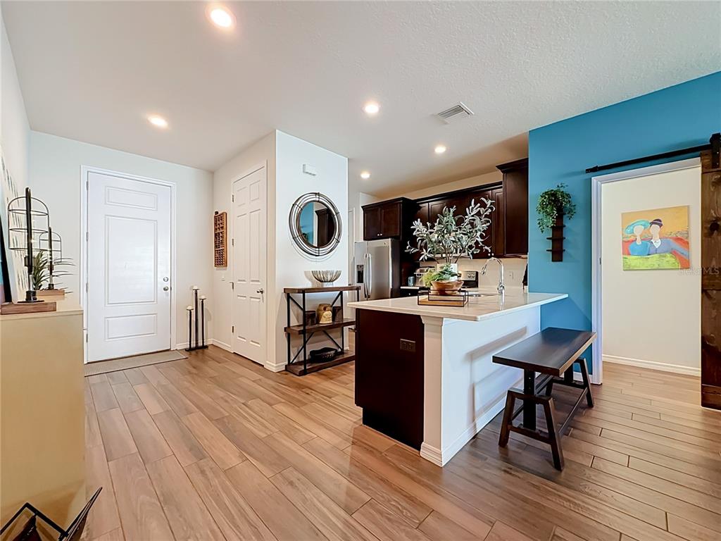 2270 MONTVIEW DRIVE, CLEARWATER, FL — photo 5 of 56
