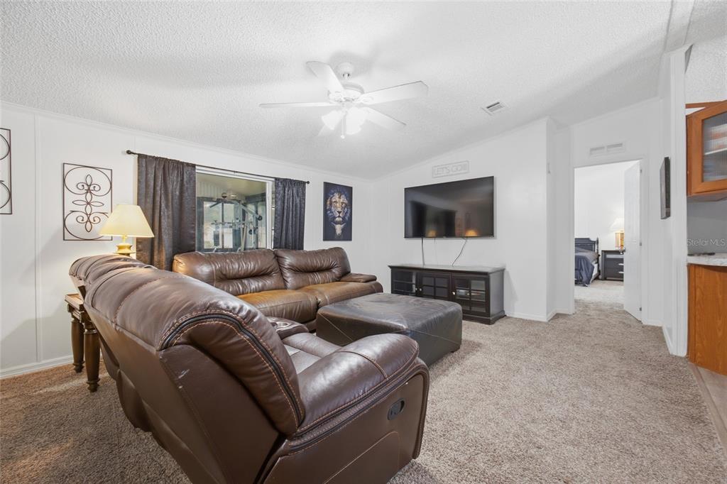 7338 TIMBER CREST LANE, ZEPHYRHILLS, FL — photo 4 of 23