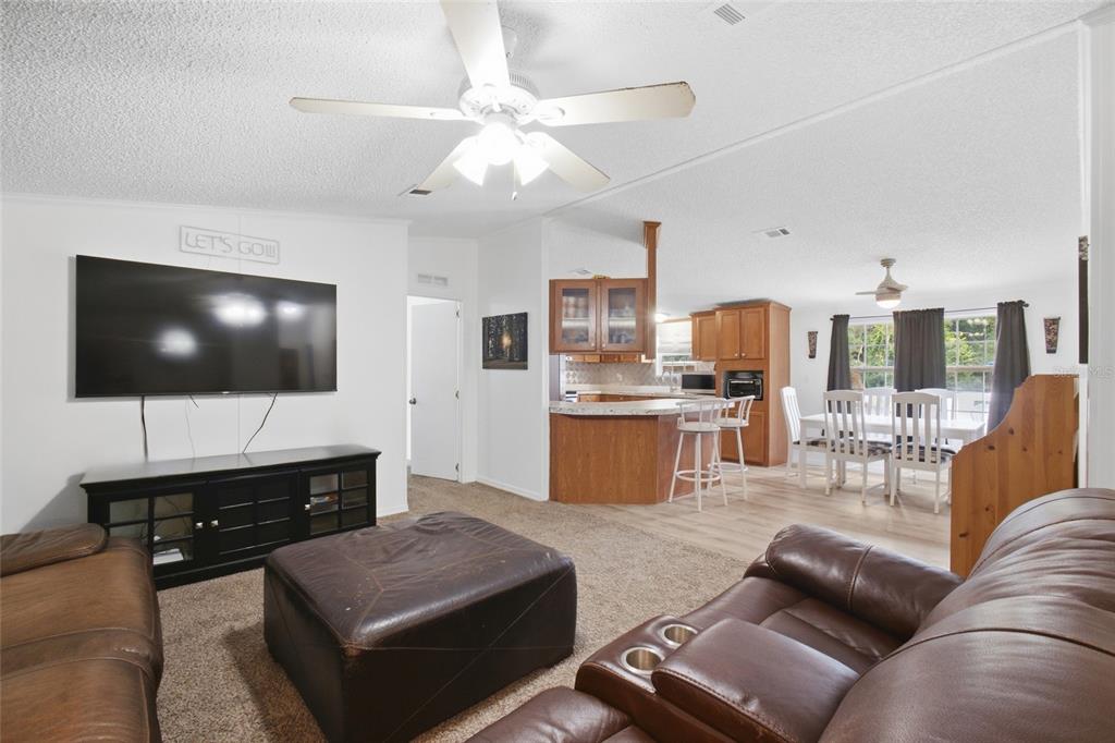 7338 TIMBER CREST LANE, ZEPHYRHILLS, FL — photo 5 of 23
