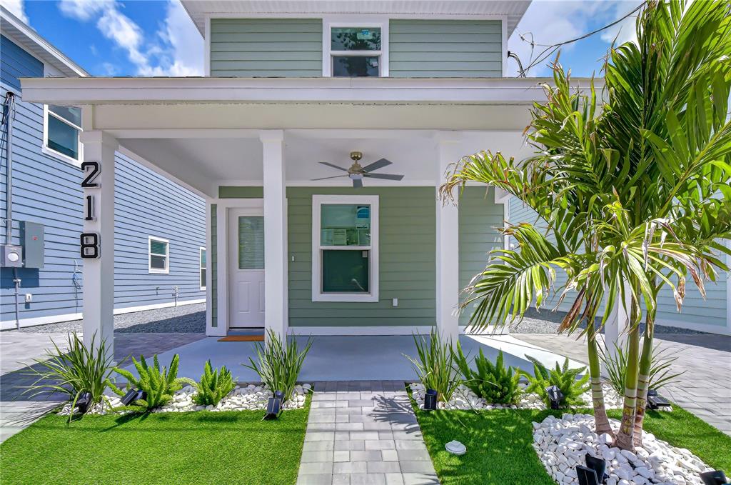 218 8TH AVENUE DRIVE W