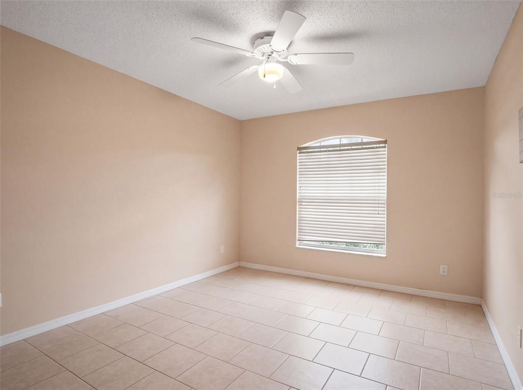 8014 CARDINAL WINDS LANE, MASCOTTE, FL — photo 4 of 30