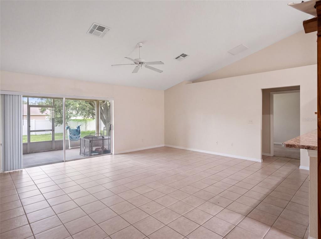 8014 CARDINAL WINDS LANE, MASCOTTE, FL — photo 5 of 30
