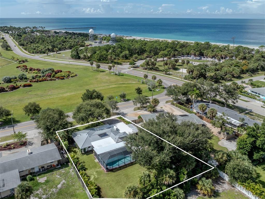 324 BEACH ROAD, VENICE, FL — photo 2 of 30