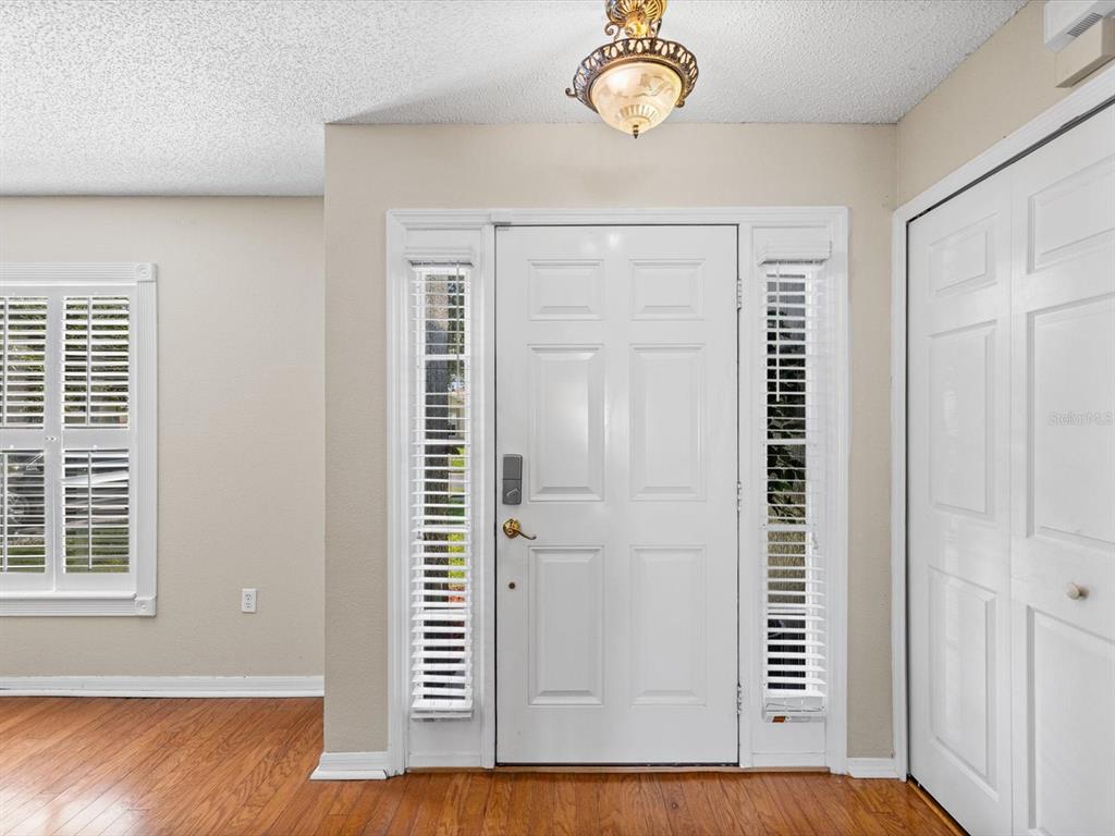 12614 LAKE VISTA DRIVE, GIBSONTON, FL — photo 5 of 30