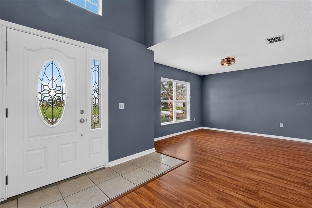 321 LAKE HILLS LN, EAGLE LAKE, FL — photo 4 of 30
