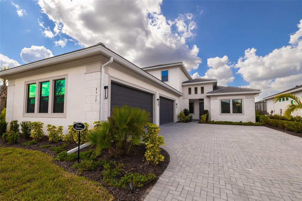4517 MONDRIAN COURT