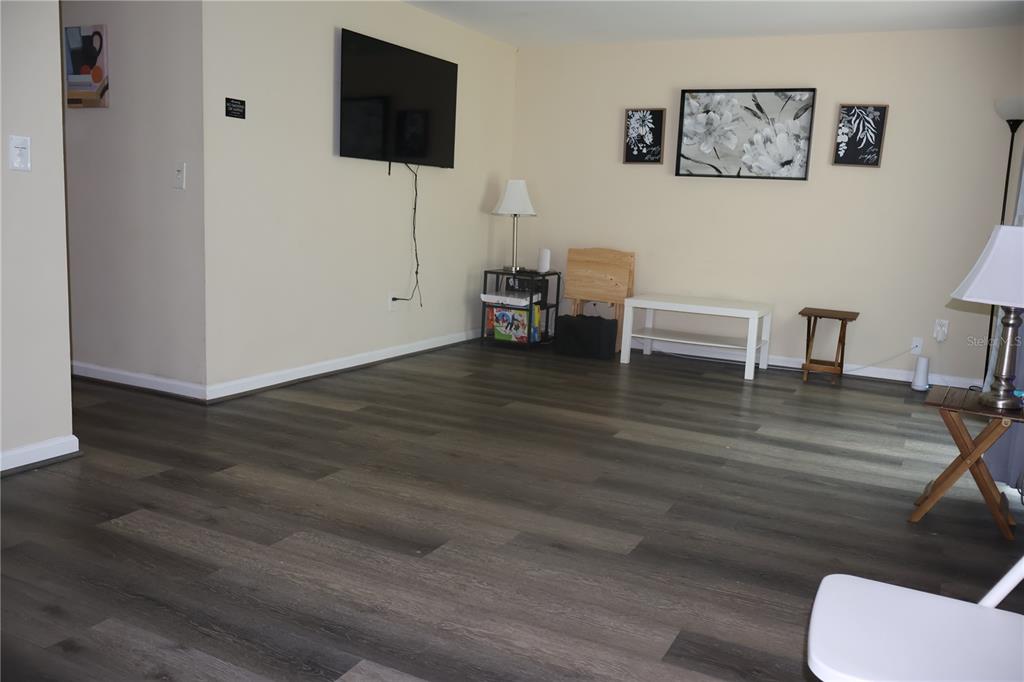 6208 S ELBERON STREET, TAMPA, FL — photo 2 of 28