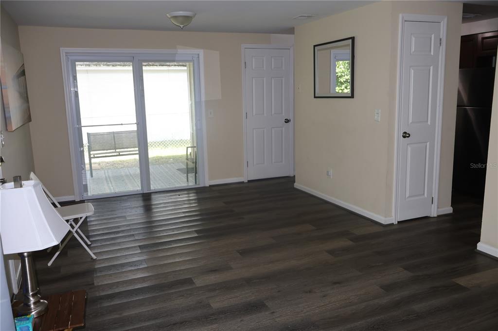 6208 S ELBERON STREET, TAMPA, FL — photo 5 of 28