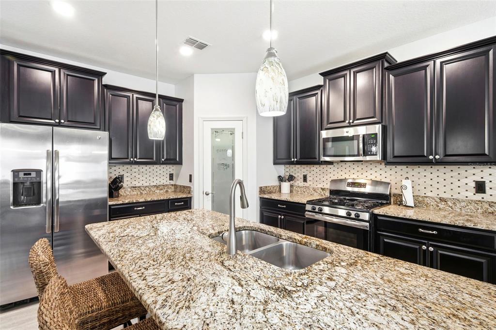 917 TERRA VISTA STREET, BRANDON, FL — photo 4 of 30